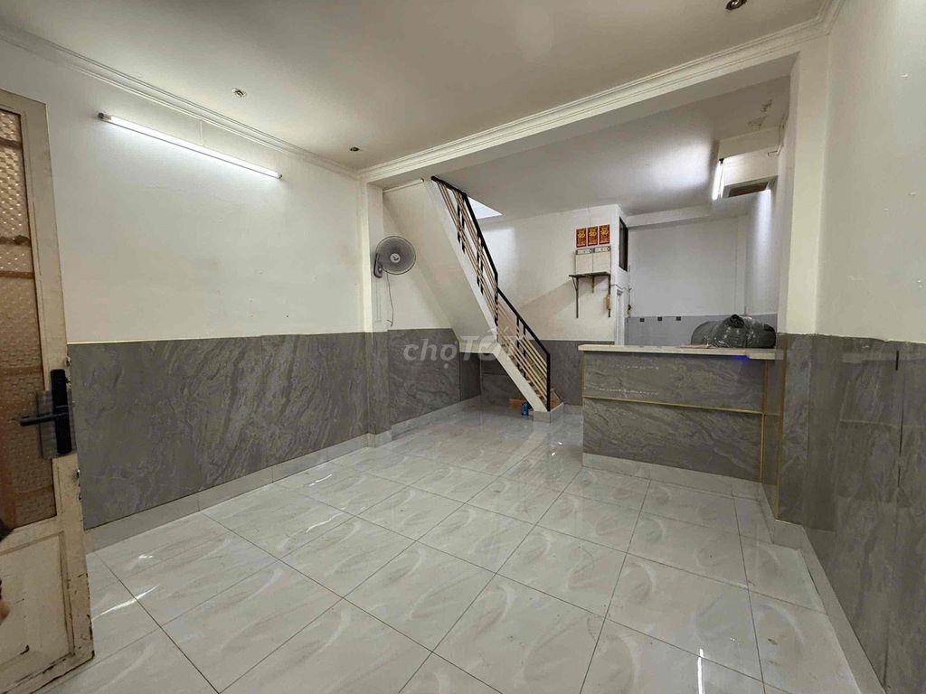 Cho thuê nhà nguyên căn hẻm 258 Trần Hưng Đạo, Q1