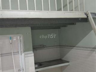 Phòng Trọ  Mặt Tiền, Có Gác, Ban Công, phường  Hiệp Thành quận 12