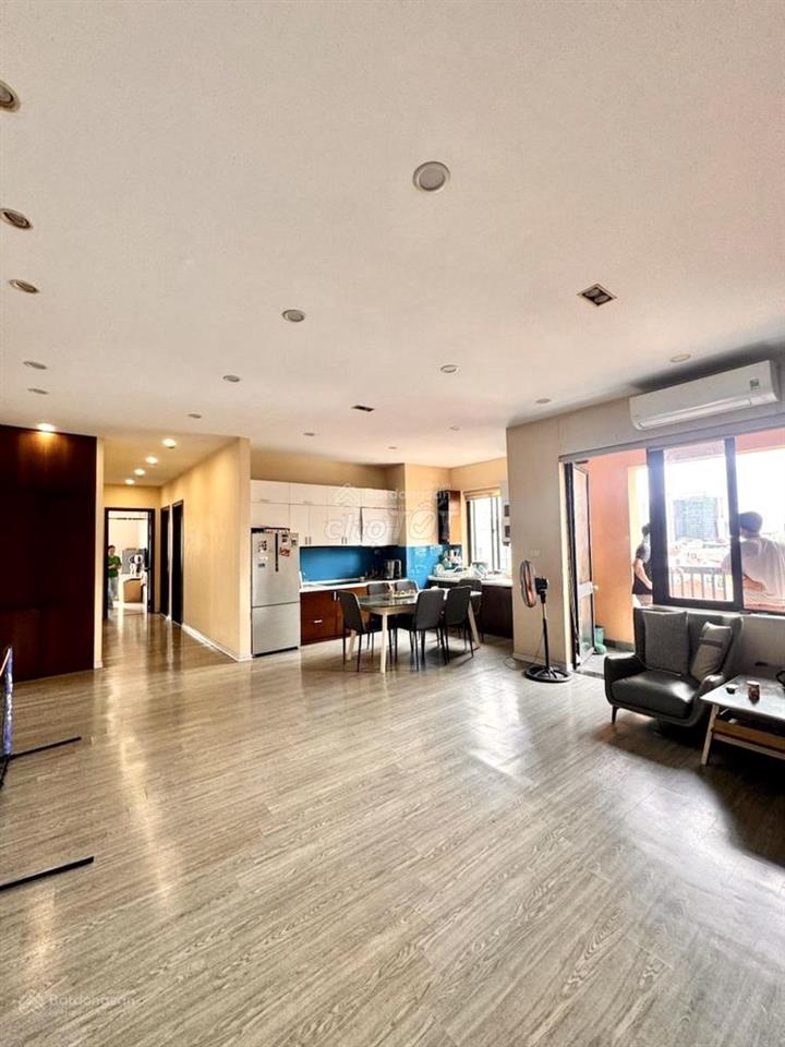 Căn góc 114m² 3PN – 91 Nguyễn Chí Thanh – Bếp khách liên thông