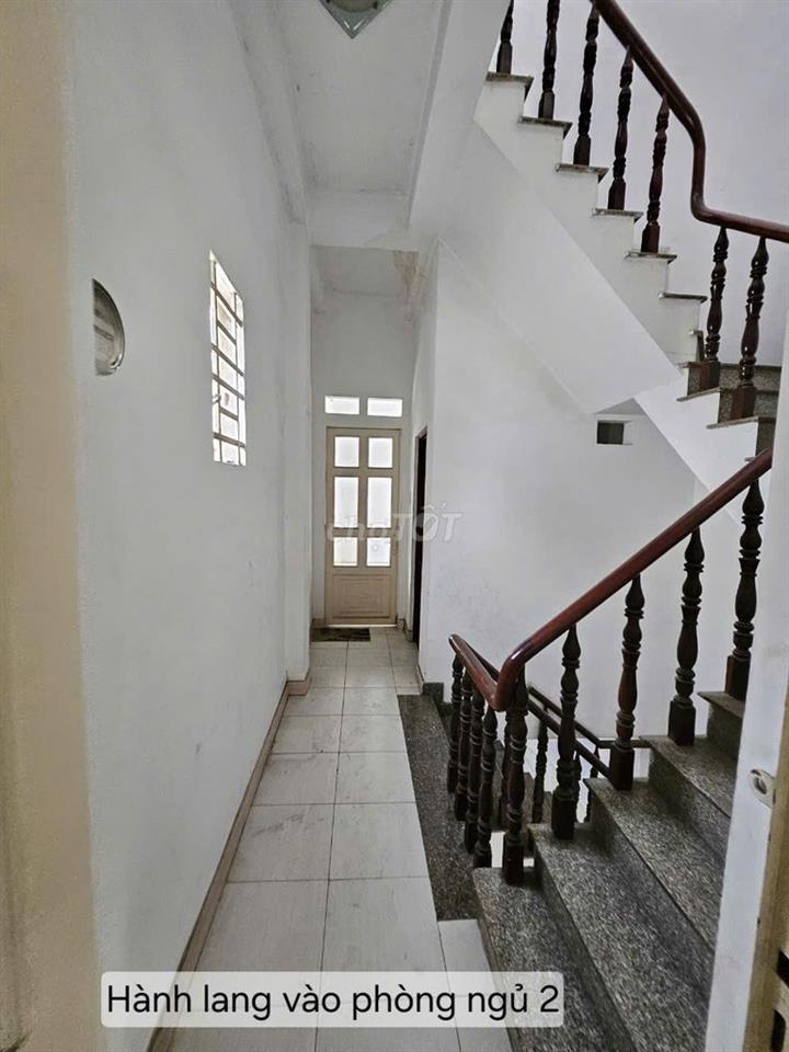 Bán nhà 