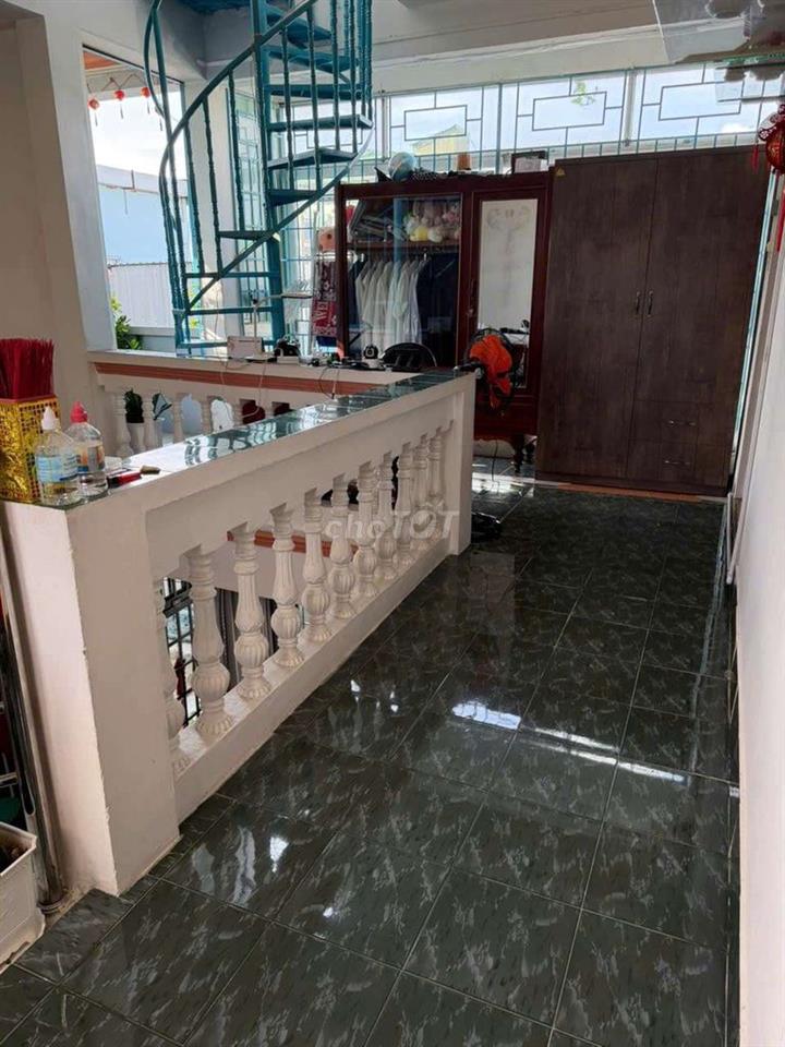 cho thuê nhà nguyên căn 4 phòng ngủ