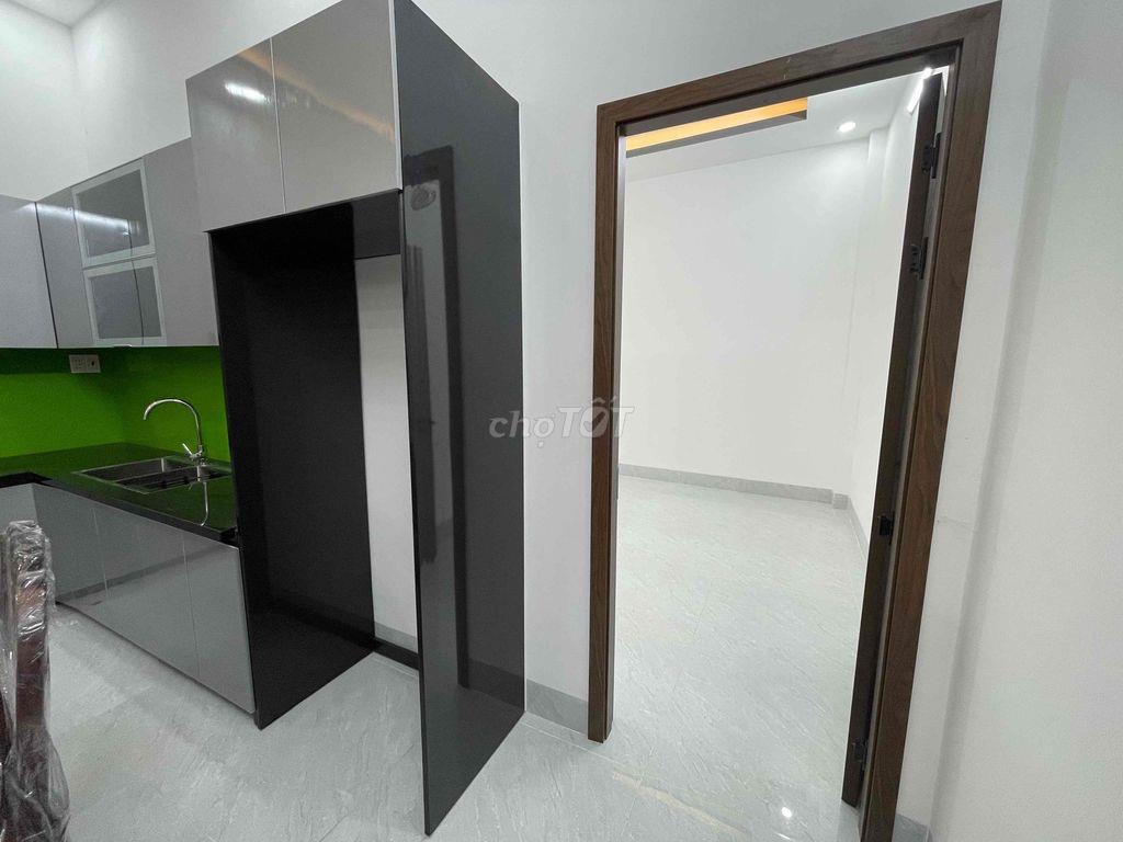 nhà SHR Bà Điểm 100m2 đẹp keng đợi chủ mới