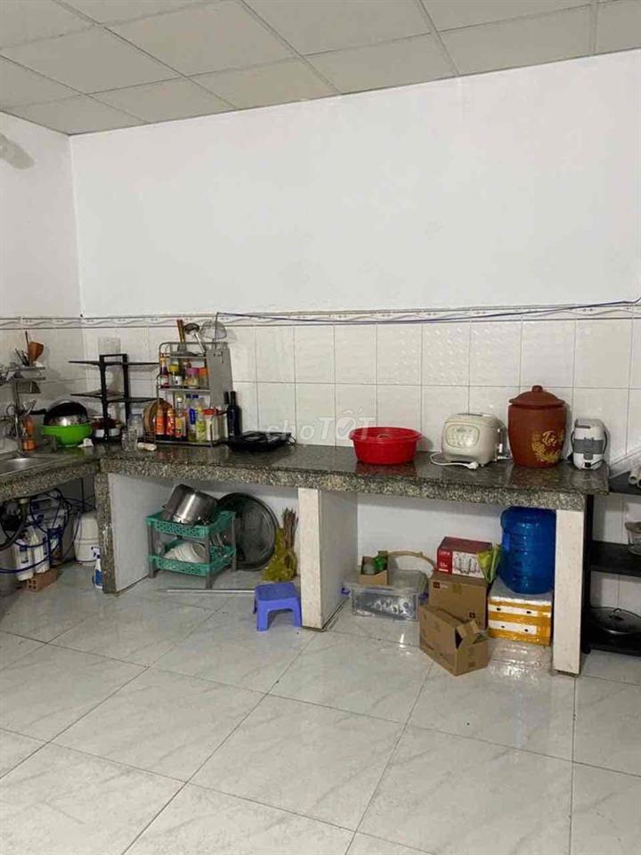 Nhà SHR 1/ Dương Công Khi, mặt tiền xe tải tránh nhau