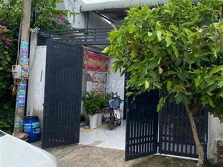 Nhà SHR 1/ Dương Công Khi, mặt tiền xe tải tránh nhau