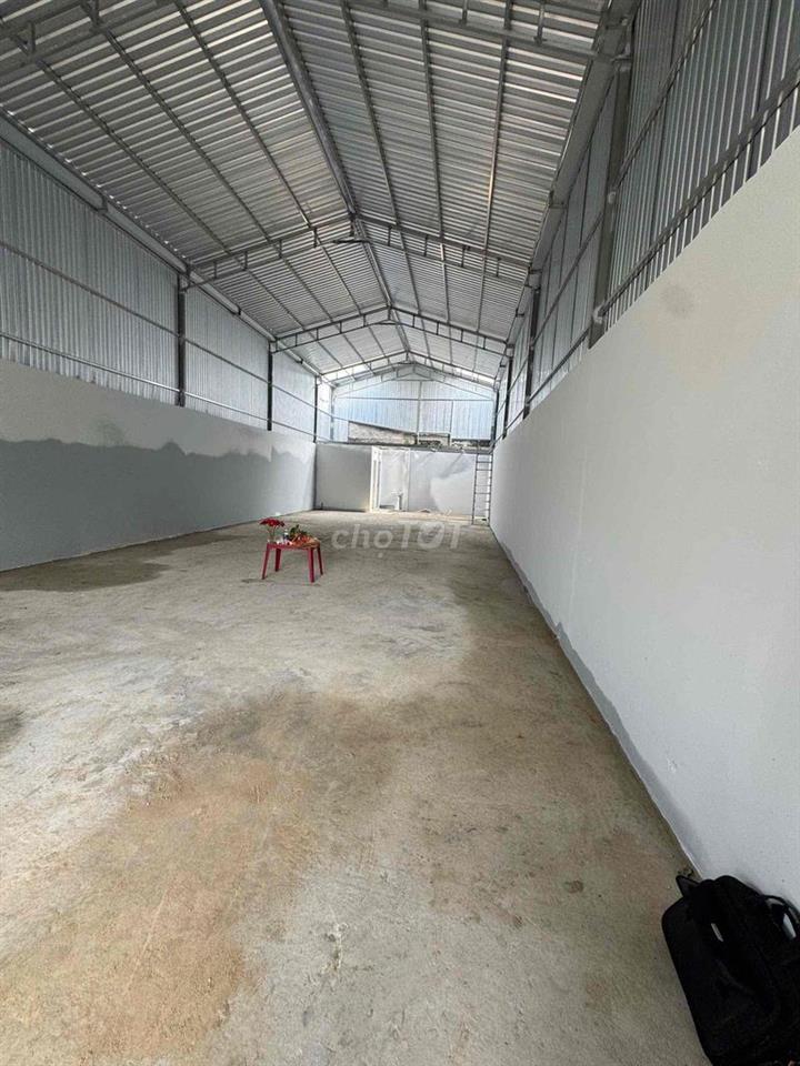 cho thuê kho Xã Bà Điểm 168m2 / có bán luôn ạ