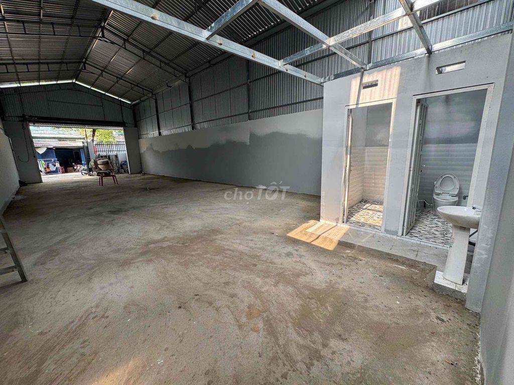 cho thuê kho Xã Bà Điểm 168m2 / có bán luôn ạ