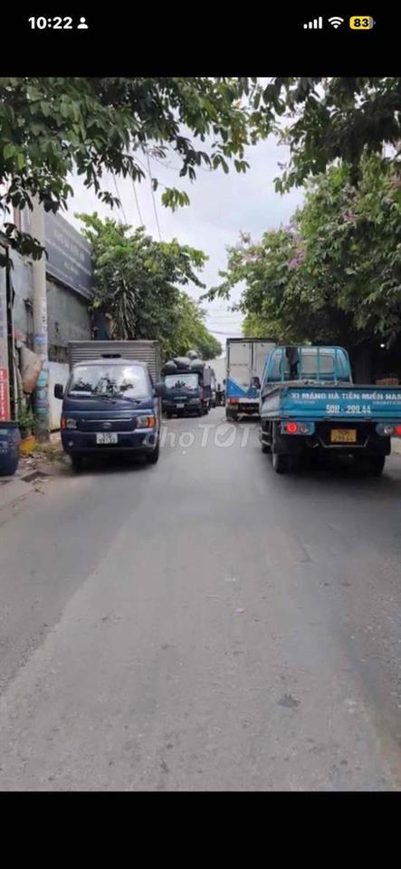 Gần QL1a  224,4m2 SHR có 14 phòng đang cho thuê trọ.
