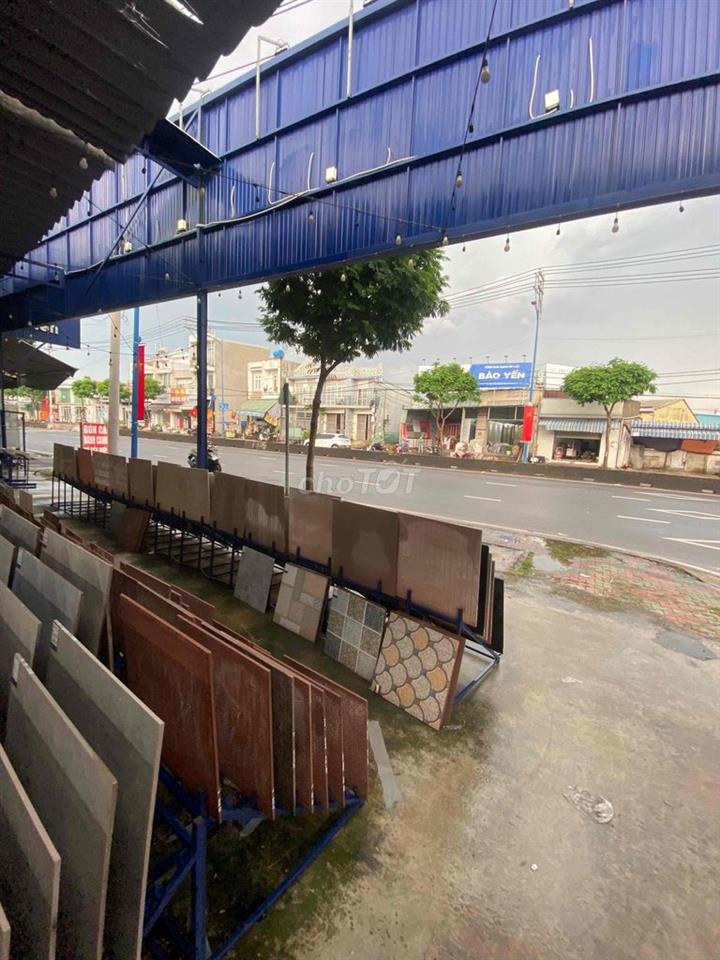 CHO THUÊ MẶT BẰNG NGUYÊN Căn Gia rẻ 900m2