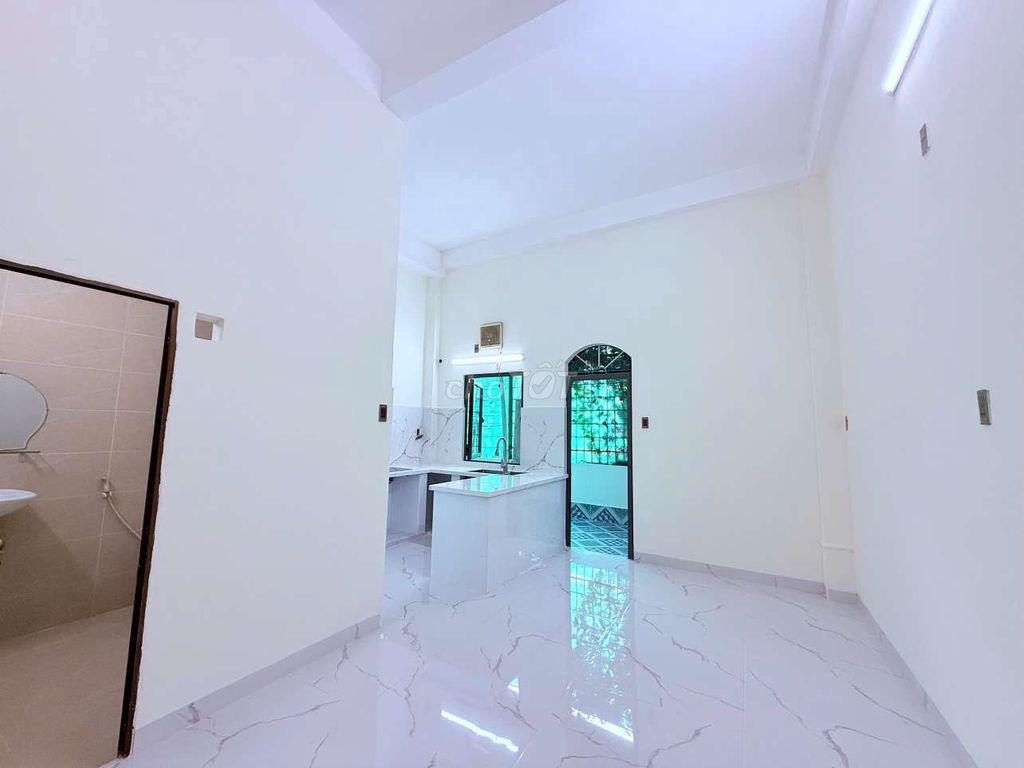 Cho Thuê Nhà 2 tầng 1 tum Kinh Doanh mặt tiền Lê Hồng Phong 