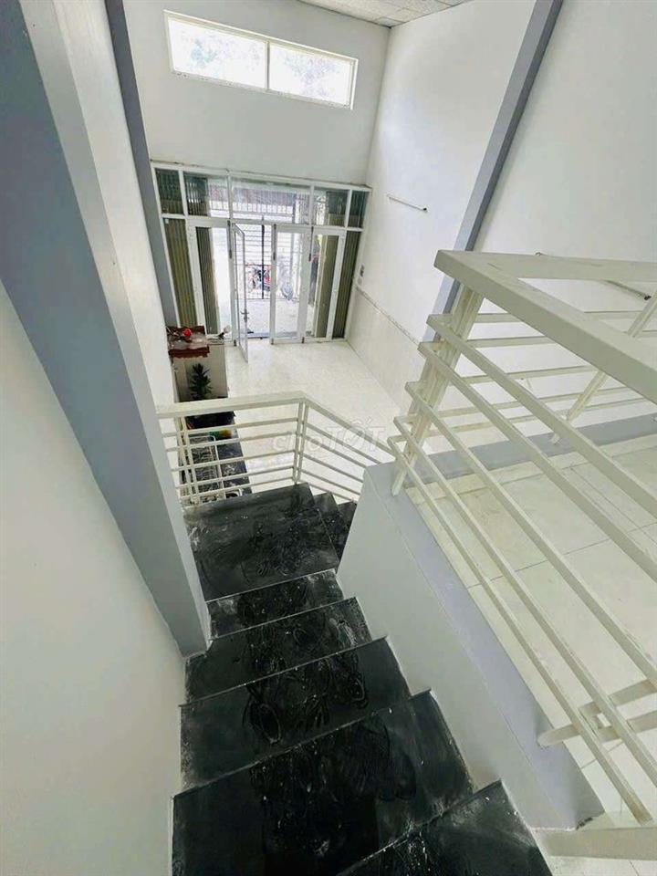 Cho thuê nhà mặt tiền phong châu TDC Đất Lành , vĩnh thái, Nha Trang 