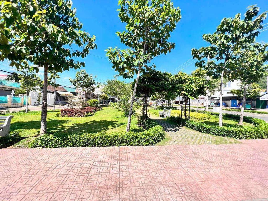 CHO THUÊ NHÀ MẶT TIỀN ĐỐI DIỆN CHỢ VĨNH TRƯỜNG NHA TRANG 