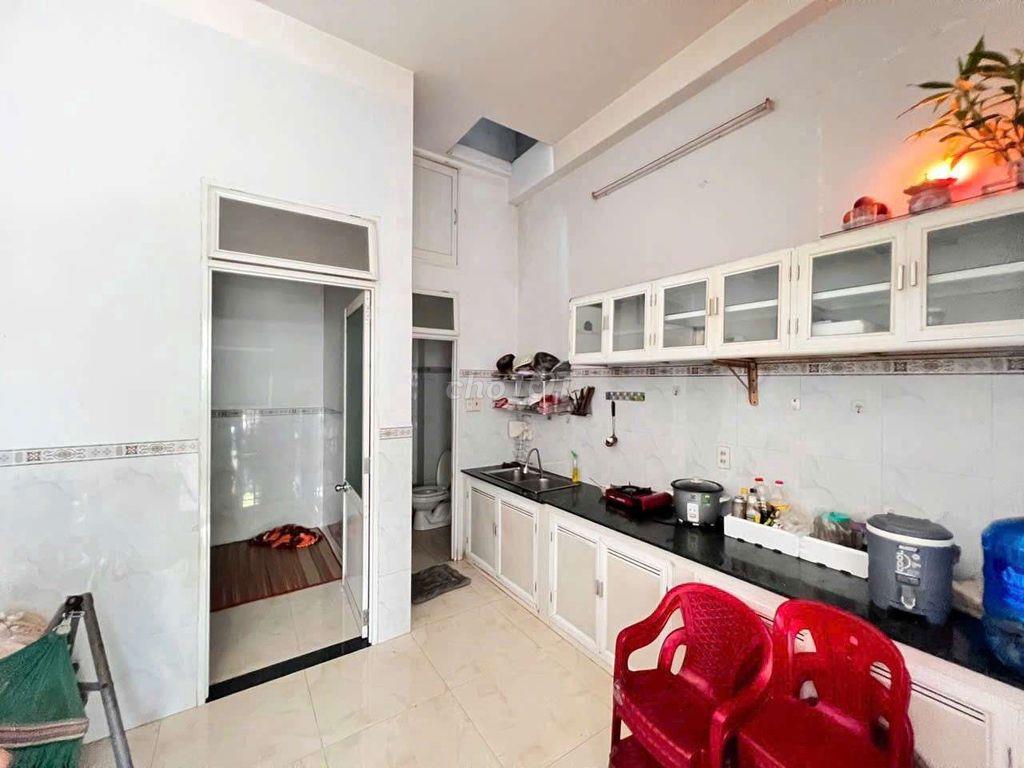 CHO THUÊ NHÀ MẶT TIỀN ĐỐI DIỆN CHỢ VĨNH TRƯỜNG NHA TRANG 