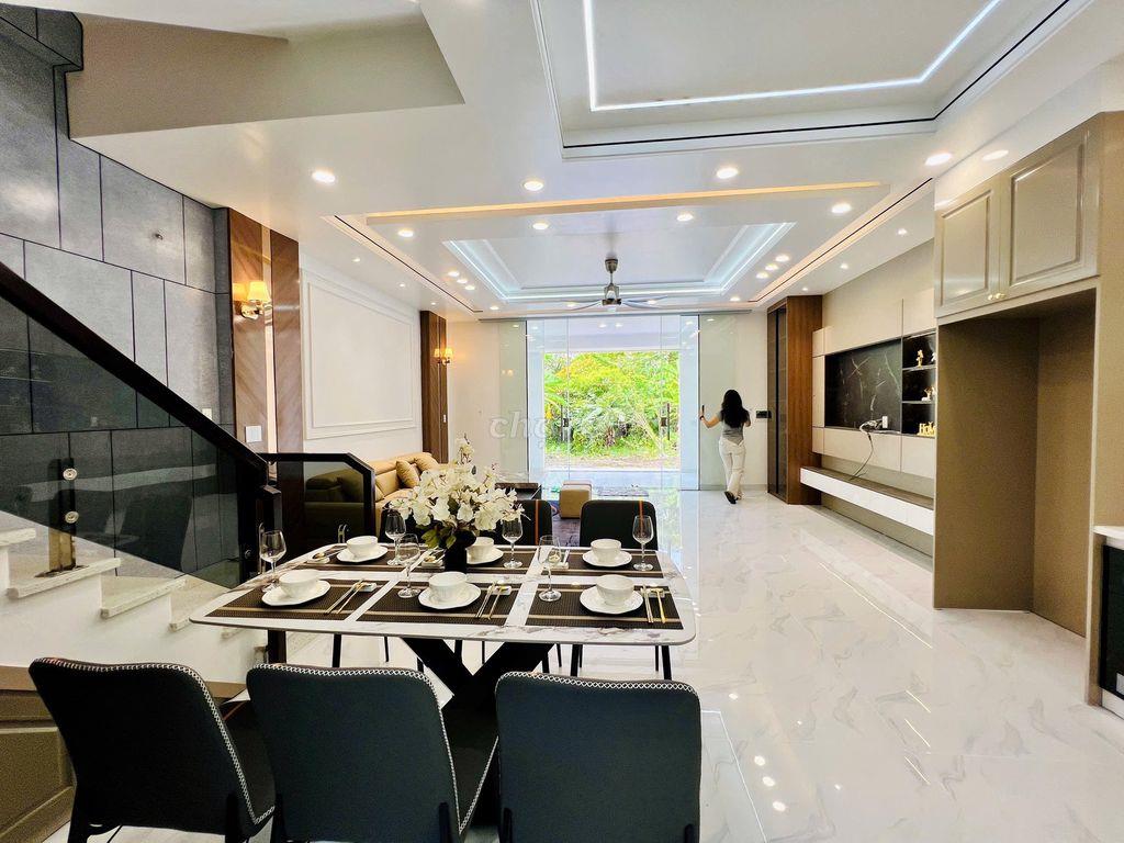 Bán nhà dân xây móng khoan nhồi tường 20 cẩn thận tỉ mỉ