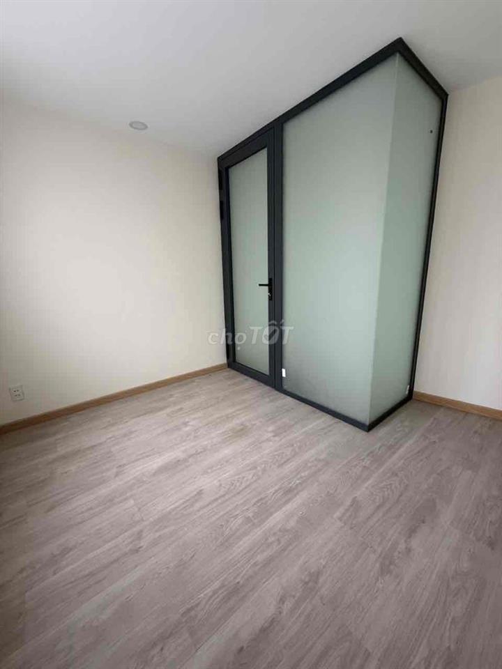 NHÀ TRẦN HƯNG ĐẠO - 2 TẦNG BTCT - GIÁ 5 TỶ NHỈNH - NHÀ MỚI Ở NGAY - SỔ