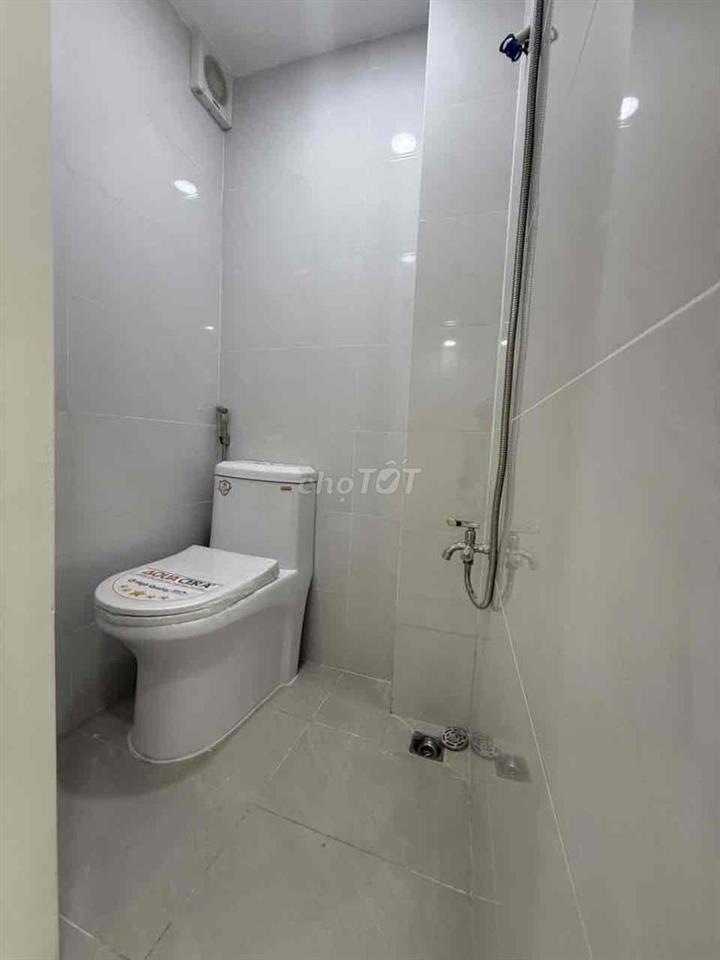 NHÀ TRẦN HƯNG ĐẠO - 2 TẦNG BTCT - GIÁ 5 TỶ NHỈNH - NHÀ MỚI Ở NGAY - SỔ
