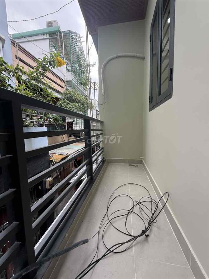 NHÀ TRẦN HƯNG ĐẠO - 2 TẦNG BTCT - GIÁ 5 TỶ NHỈNH - NHÀ MỚI Ở NGAY - SỔ