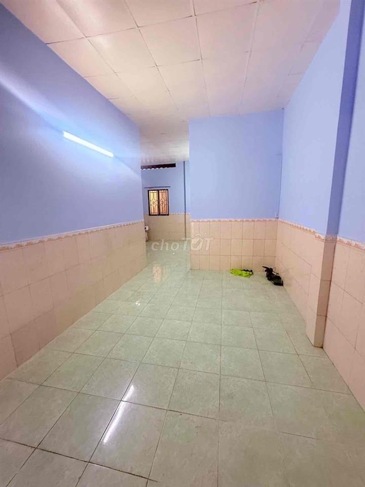 Giáp Luỹ Bán Bích, MTKD Tân Hoá, DT: 101m2 - 5.6x18m - 7.5 Tỷ