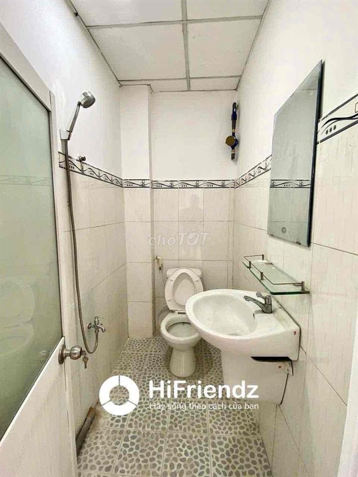 Phòng gác cao 2m cho thuê giá rẻ - Gần ĐH Mở ( ở được 3-4ng )