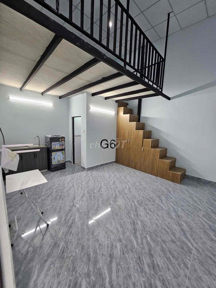 Phòng gác cao 2m cho thuê giá rẻ - Gần ĐH Mở ( ở được 3-4ng )