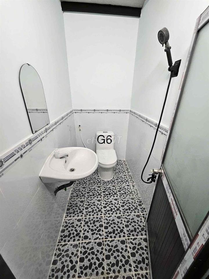 Phòng gác cao 2m cho thuê giá rẻ - Gần ĐH Mở ( ở được 3-4ng )