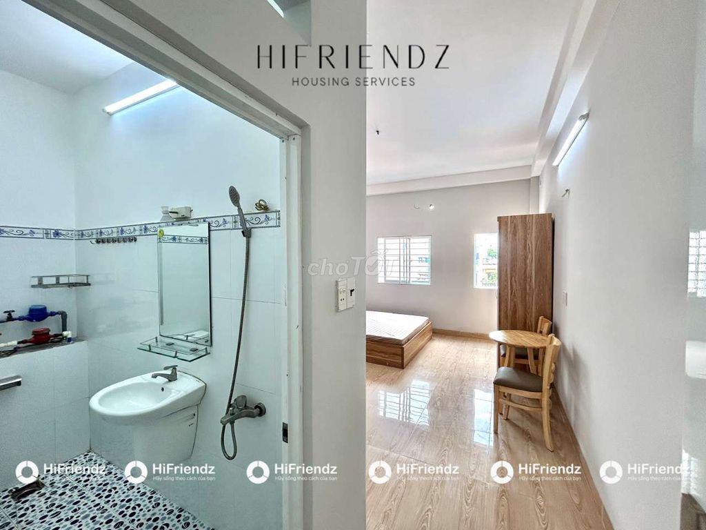 Phòng đầy đủ nội thất - cửa sổ trời - giá sinh viên