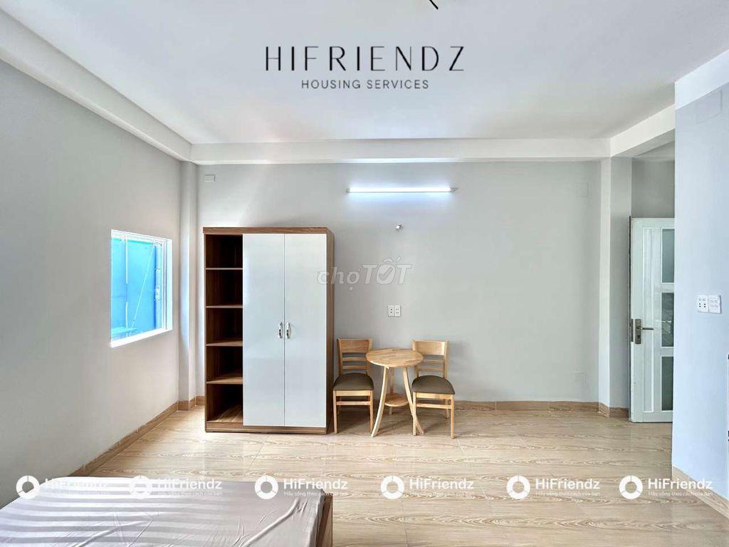 Phòng đầy đủ nội thất - cửa sổ trời - giá sinh viên