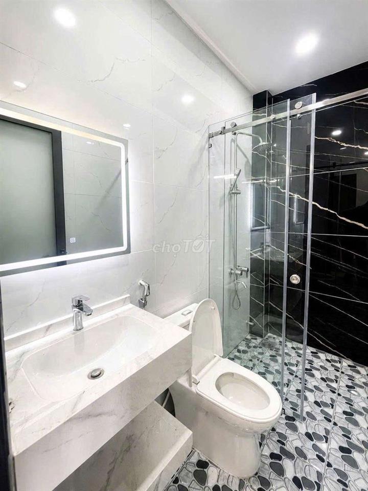 Siêu phẩm phòng mới đầy đủ nội thất - bancol thông thoáng 