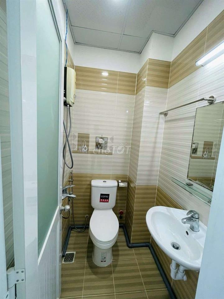 Cho thuê phòng đầy đủ nội thất - thang máy -sát ĐH Y Dược - Bv chợ rẫy