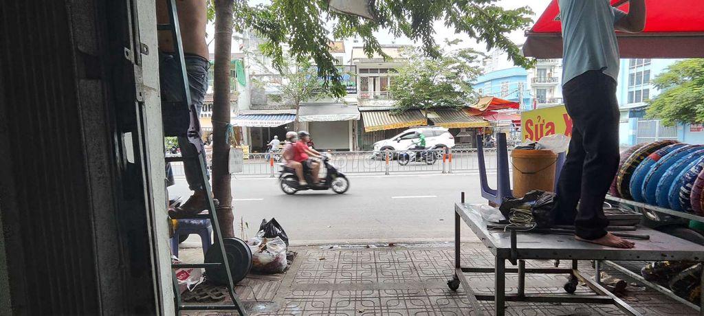 Mặt bằng 3.6x25m2 số 386 Tạ Quang Bửu Chánh Hưng Q8