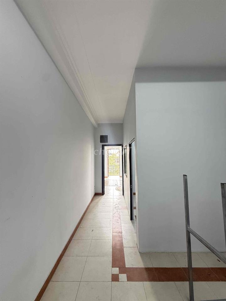 CHO THUÊ NGUYÊN TẦNG 3 - 2PN - NHÀ TRỐNG - CHỈ TÍNH ĐIỆN NƯỚC