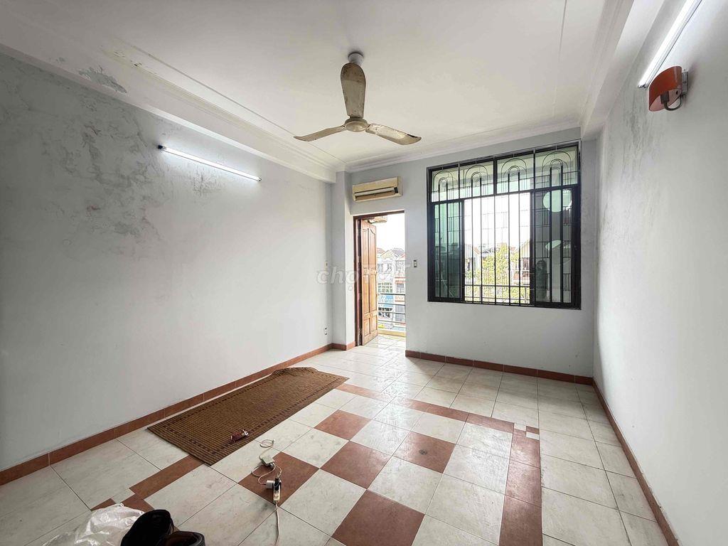 CHO THUÊ NGUYÊN TẦNG 3 - 2PN - NHÀ TRỐNG - CHỈ TÍNH ĐIỆN NƯỚC