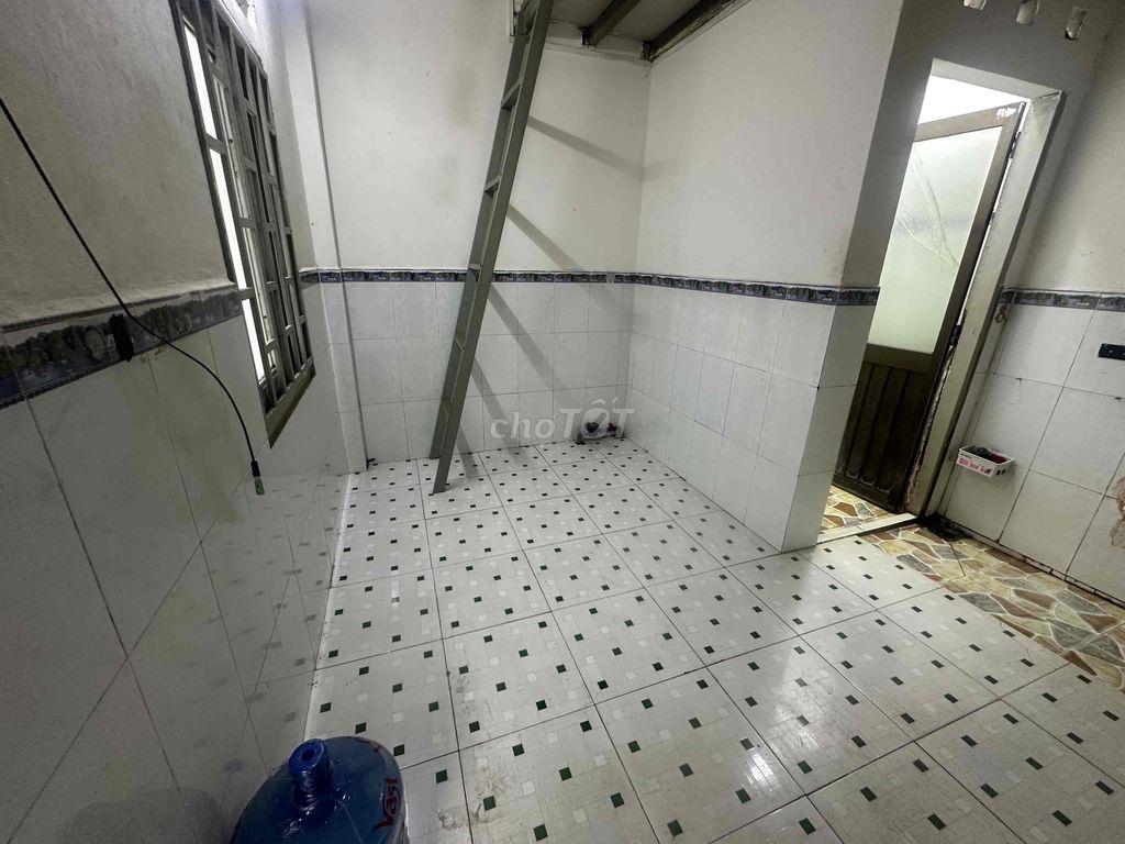 Phòng cho thuê lê trọng tấn gác, nvs riêng