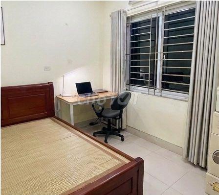 Cho thuê nhà riêng 40m2, 3 tầng, 3 ngủ, nội thất đầy đủ. P.Định Công