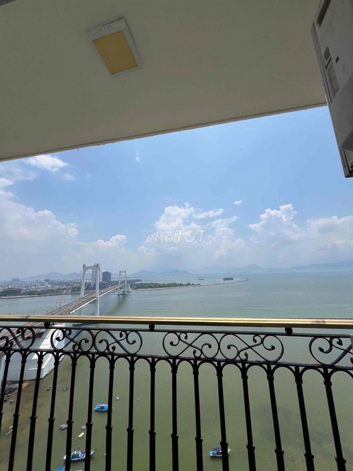 Đà Nẵng Golden Bay view vịnh, hồ bơi vô cực