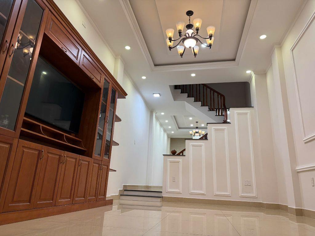 🔥 Bán nhà mặt tiền kinh doanh P. Hiệp Bình Chánh – Ngay sau TTTM Gigamall Thủ Đức –  84m2  4 tầng, Sân đậu xe hơi 7 chỗ