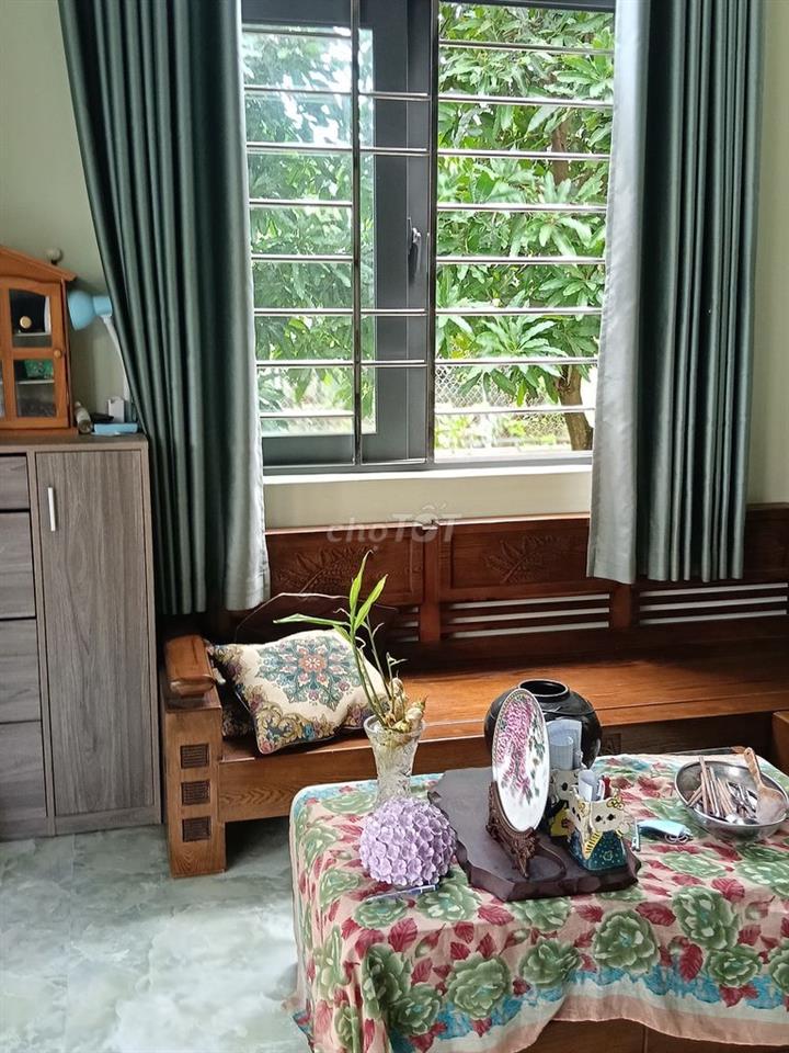 Bán nhà 1 trệt 1 lầu hẻm.xe hơi