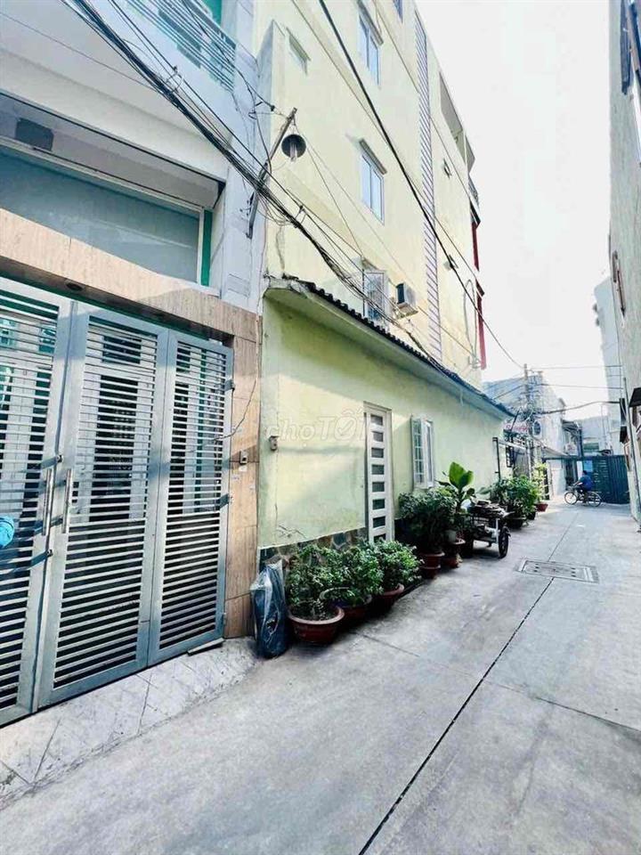 Nhà cho thuê 4 phòng ngủ Phạm Văn Chiêu