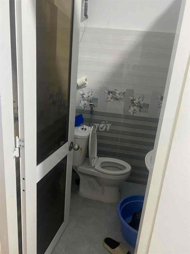 CHO THUÊ XƯỞNG BÀ ĐIỂM MỚI XÂY DT 6X30 NỞ HẬU 10M XƯỞNG TRỐNG SUỐT  PH