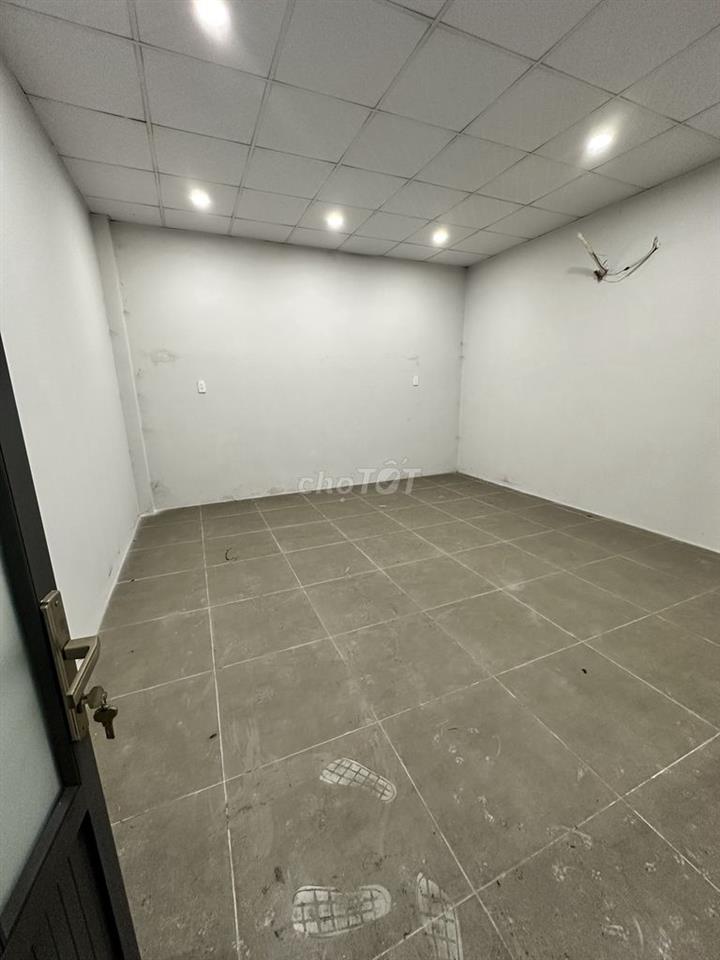 CHO THUÊ NHÀ MẶT TIỀN ĐẶNG THÚC VỊNH – GẦN CHỢ, UBND – 210M²