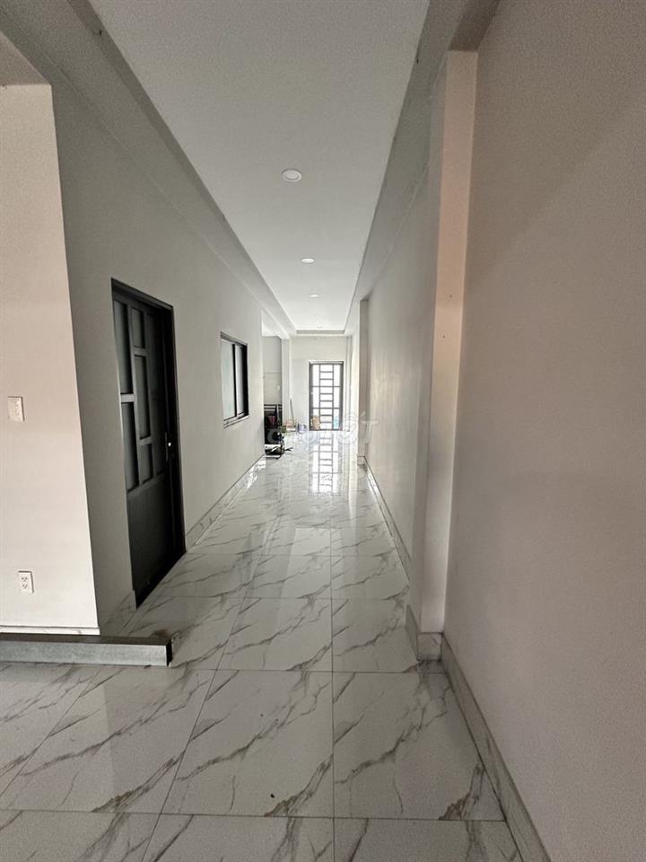 CHO THUÊ NHÀ MẶT TIỀN ĐẶNG THÚC VỊNH – GẦN CHỢ, UBND – 210M²
