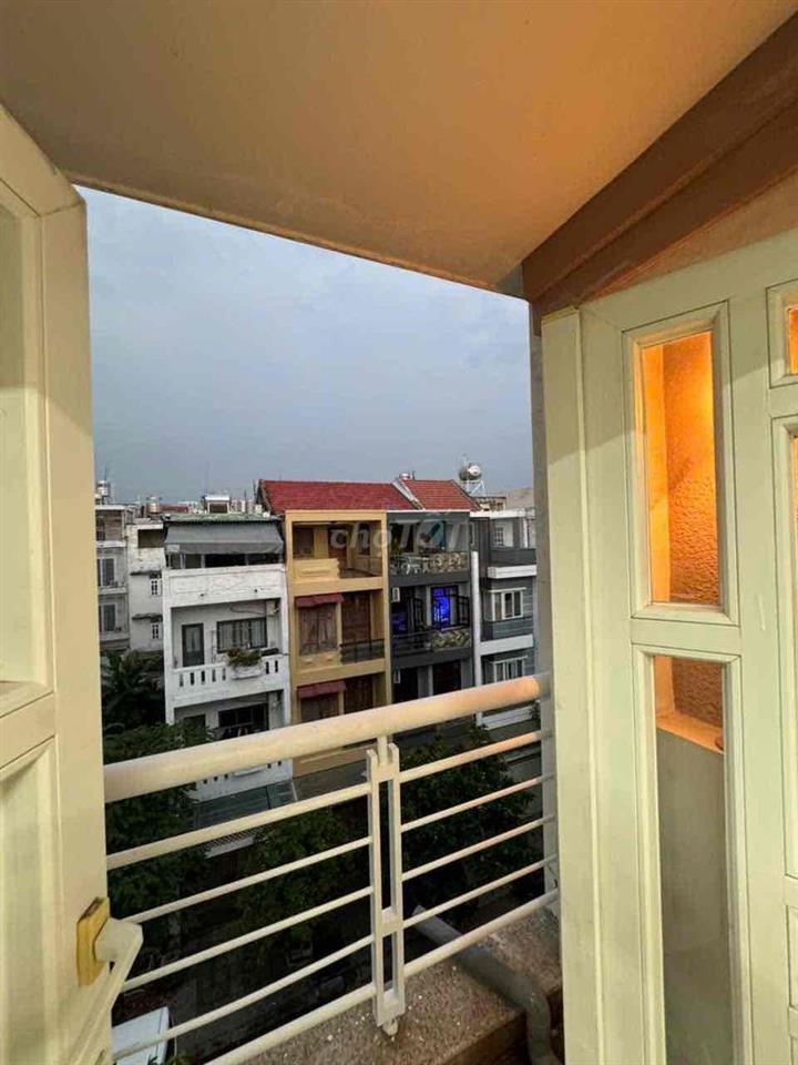 hiện đang trống căn 2 phòng ngủ, có thể ở dc 4 người