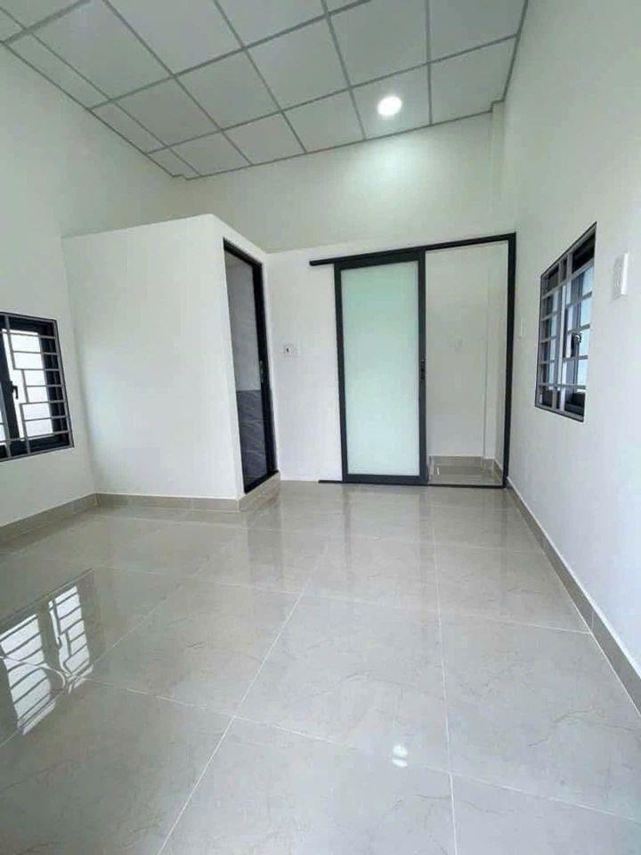 BÁN NHÀ LÔ GÓC 2 MẶT TIỀN GẦN TÔ NGỌC VÂN - 2 TẦNG - HẺM Ô TÔ 5M - DƯỚI 3 TỶ