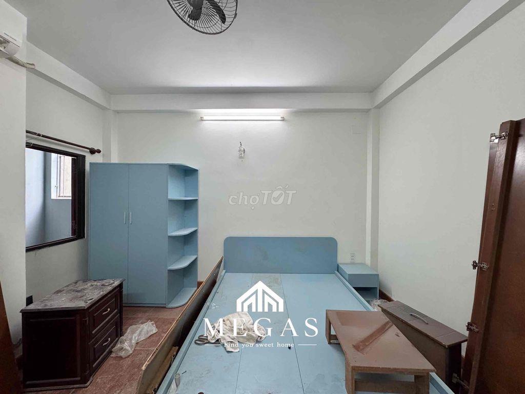Studio Full nội thất mặt tiền đường Nguyễn Văn Công