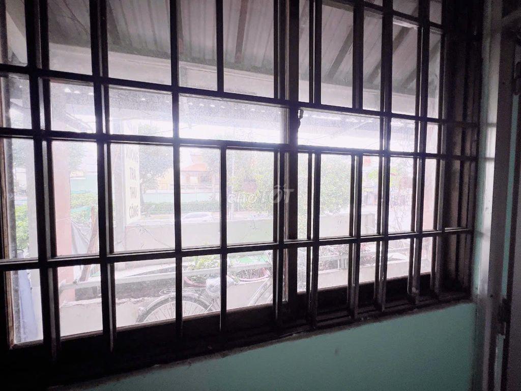 Cho thuê phòng rọ giá rẻ Quận 4, khu vực trung tâm 