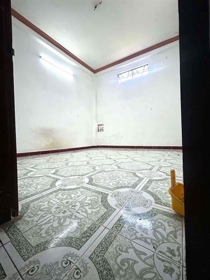 cho thuê phòng trọ . còn thương lượng . giờ giấc tự do. an ninh tốt q6