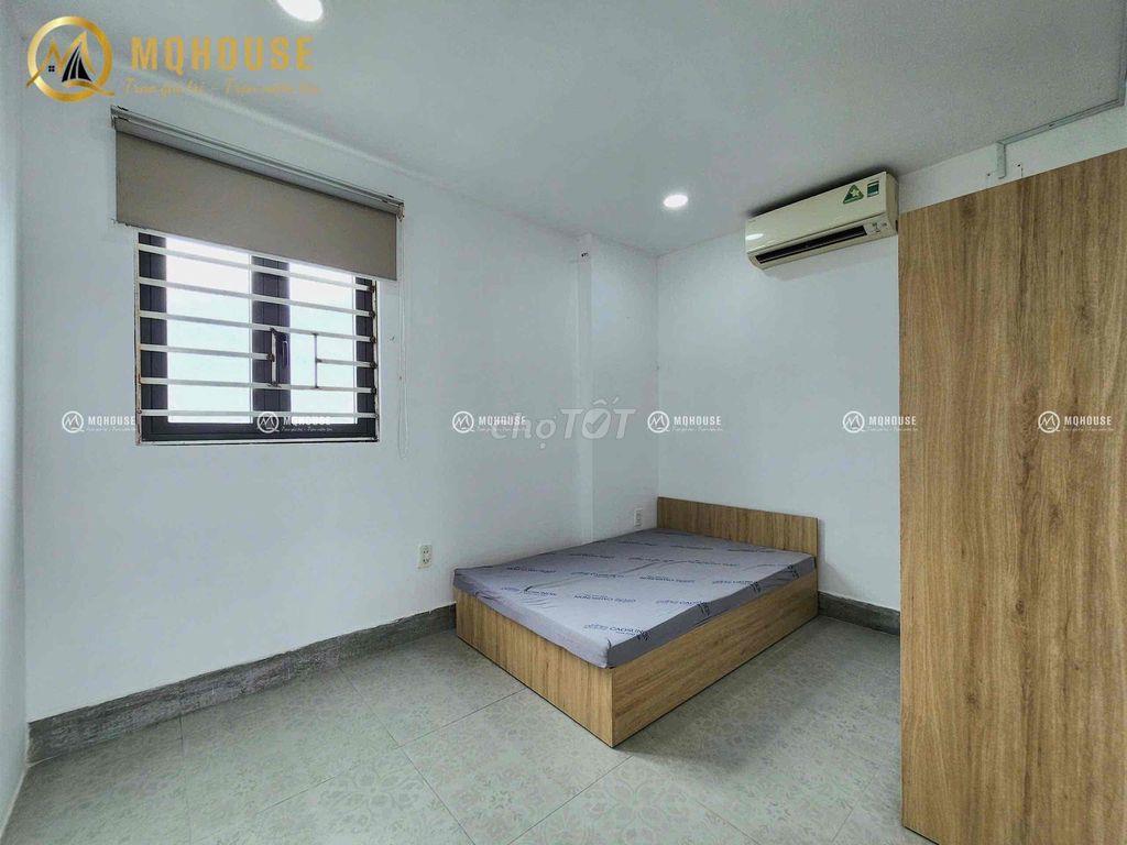 CĂN HỘ 2PN 1PK FULL NT (MGR) - THANG MÁY - CỬA SỔ - SÁT ĐH HIU & VHU