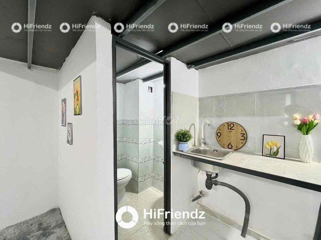 PHÒNG TRỌ GIÁ RẺ - GÁC CAO - PHÍ RẺ - THANG MÁY - GẦN NGÃ TƯ BỐN XÃ