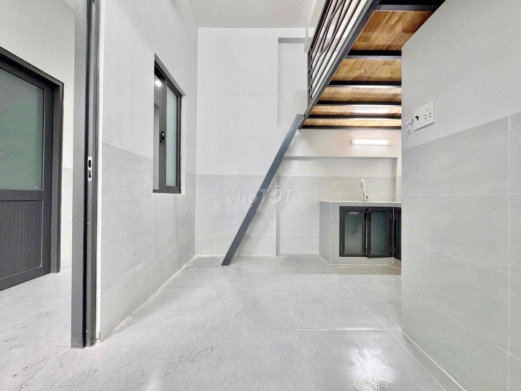 DUPLEX MỚI XÂY FULL NT GÁC CAO - THANG MÁY - GẦN ÂU CƠ & ĐH VĂN HIẾN