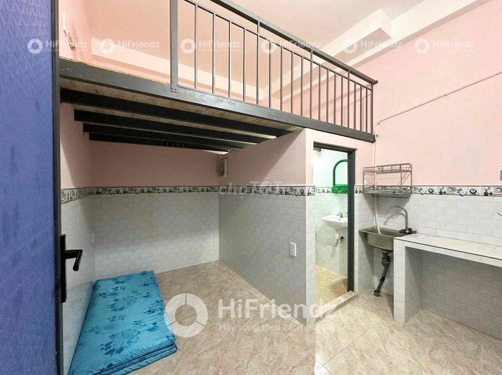 PHÒNG TRỌ CÓ GÁC - SẴN MÁY LẠNH - THANG MÁY - CÁCH ĐH HỒNG BÀNG 500M