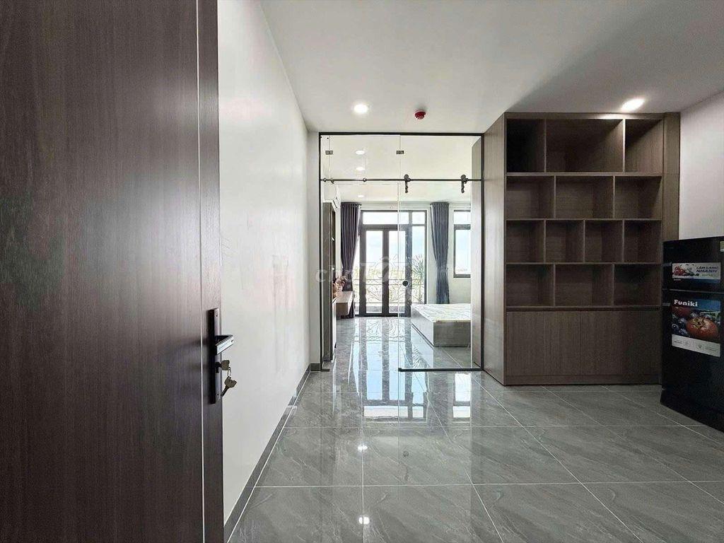 STUDIO TÁCH BẾP FULL NỘI THẤT CỰC ĐẸP NẰM GẦN ĐH VLU, IUH